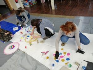 Ustvarjanje z gongi, foto Barbra P Krize (6)